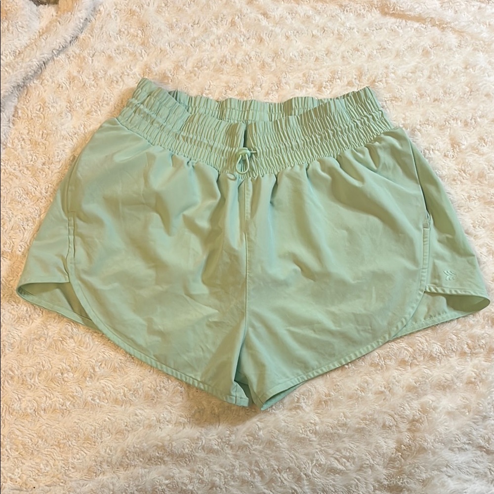 All in Motion Light Green Women's Athletic Shorts ZIZE M
